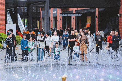 音樂(lè)噴泉_副本.gif 音樂(lè)噴泉_副本.gif